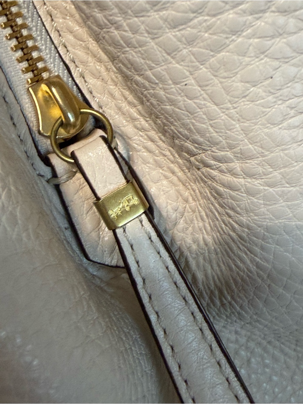 Coach Madison Elegant Cream Leather Shoulder Bag with Scarf Accent - Picture 13 of 16